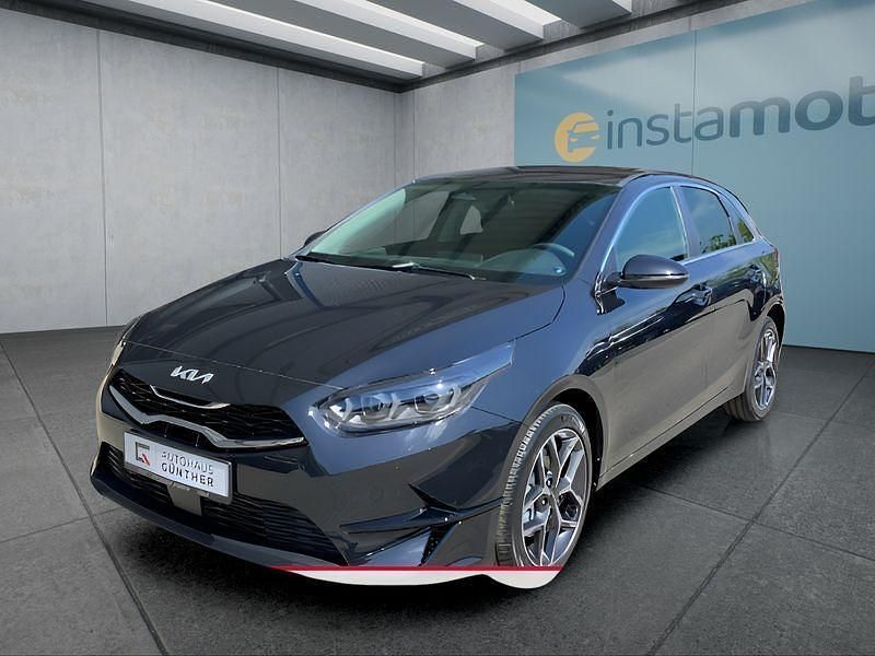 Schwarz Neu 2025 Kia Ceed 4 Kleinwagen | 27.449 € (Fairer Preis) - Bild 1/4