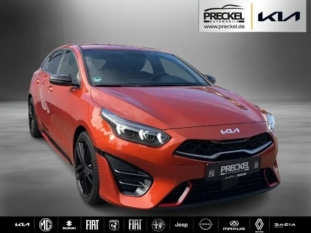 Gebraucht Kia ProCeed 204 PS (150 kW) 2024 Orange fusion metallic (metallic) Kombi