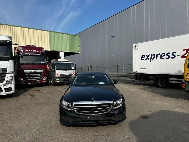 Gebraucht Mercedes E200 160 PS (117 kW) 2019 Schwarz Limousine