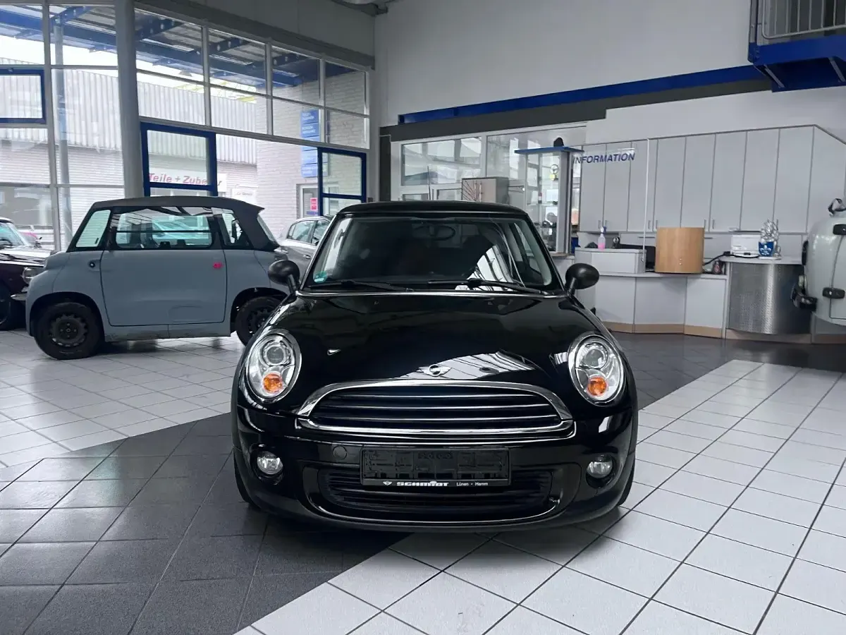 Gebraucht Mini ONE 98 PS (72 kW) 2011 Schwarz Kleinwagen