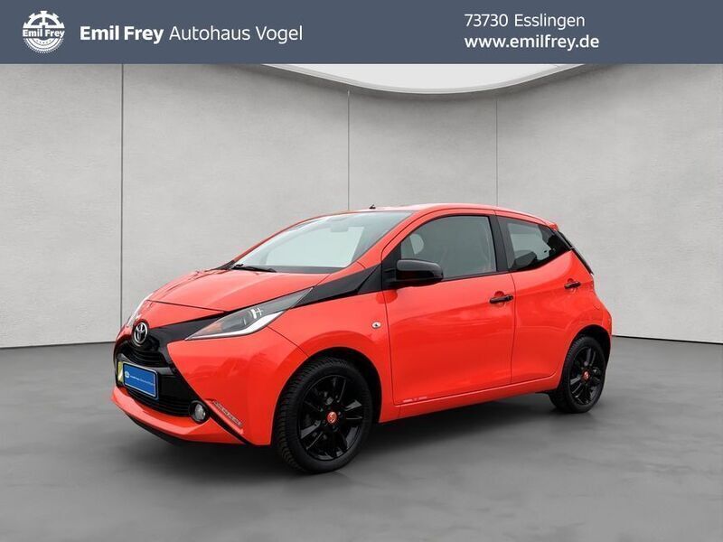 Orange Gebraucht 2015 Toyota Aygo X-play Kleinwagen | 7.660 € (Fairer Preis) - Bild 1/4