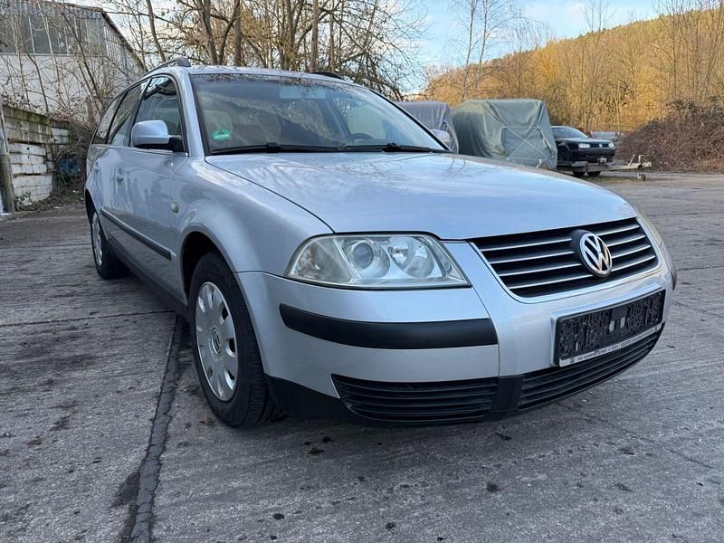 Second-hand VW Passat 102 CP (75 kW) 2000 Argintiu Break
