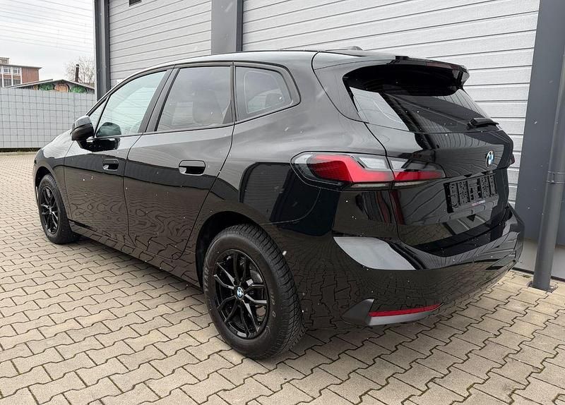 Gebraucht BMW 218 Sport Line 136 PS (100 kW) 2024 Schwarz Van / Kleinbus