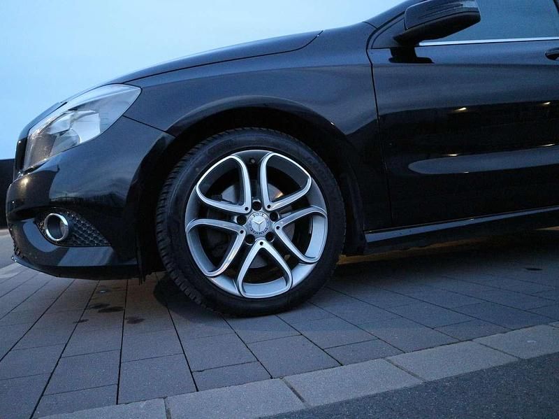 Gebraucht Mercedes A200 156 PS (114 kW) 2013 Schwarz Kleinwagen