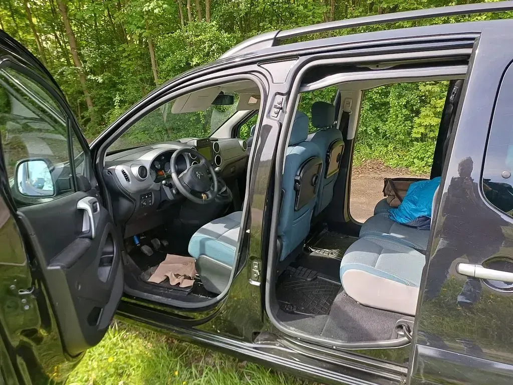 Used Citroën Berlingo PureTech 110 HP (80 kW) 2018 Black Minivan