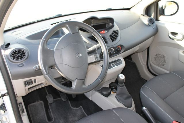 Gebraucht Renault Twingo Night&Day 102 PS (75 kW) 2009 Weiß Kleinwagen
