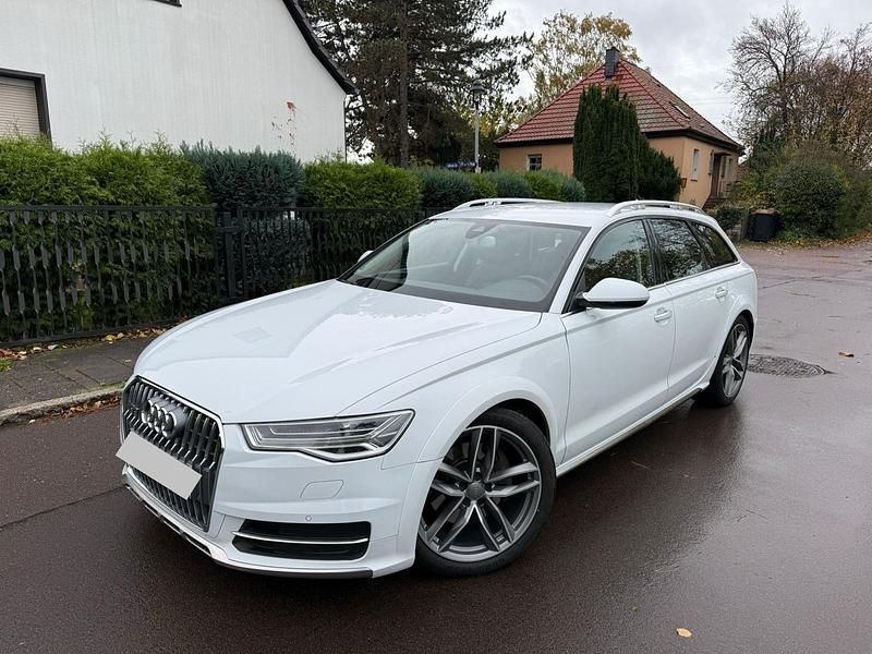 Weiß Gebraucht 2016 Audi A6 Allroad Business Kombi | 16.900 € (Guter Preis) - Bild 1/4