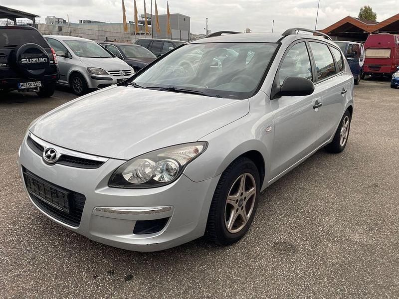 Silber Gebraucht 2009 Hyundai i30 Edition+ Kombi | 3.799 € (Fairer Preis) - Bild 1/4