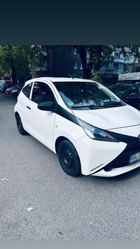 Gebraucht Toyota Aygo 69 PS (50 kW) 2017 Kleinwagen