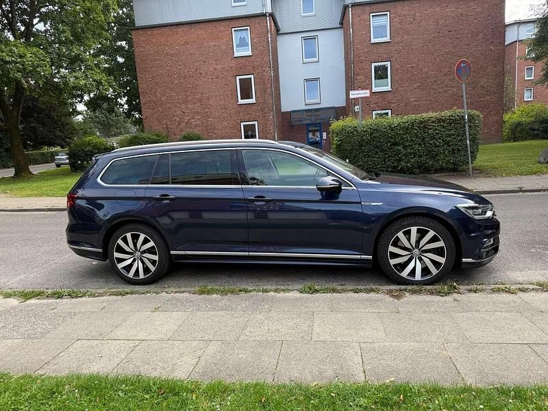 Gebraucht VW Passat Alltrack 239 PS (175 kW) 2017 Blau Kombi