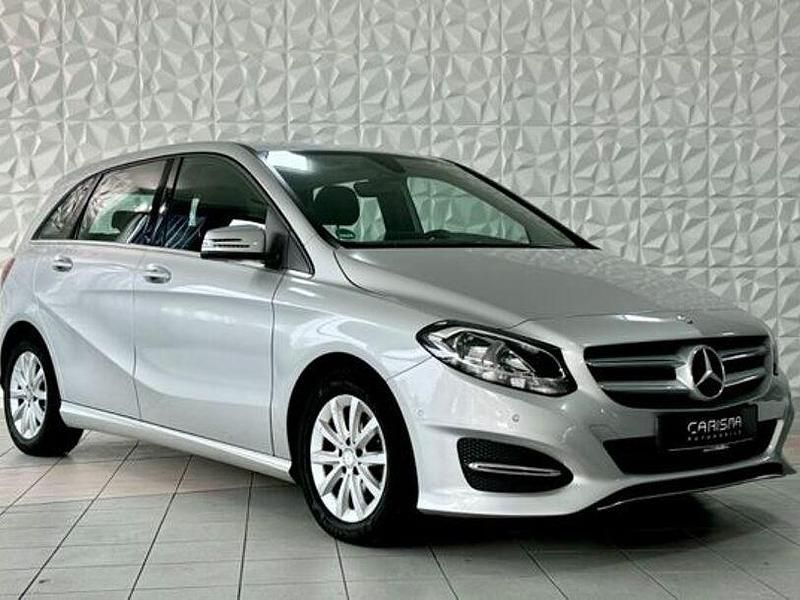 Gebraucht Mercedes B180 122 PS (89 kW) 2016 Silber Van / Kleinbus
