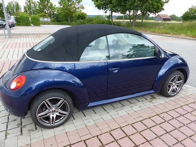 Gebraucht VW New Beetle 116 PS (85 kW) 2005 Blau Kleinwagen