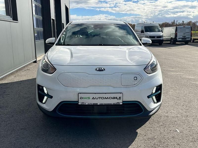 Gebraucht Kia e-Niro 150 kW (204 PS) 2020 Weiß SUV