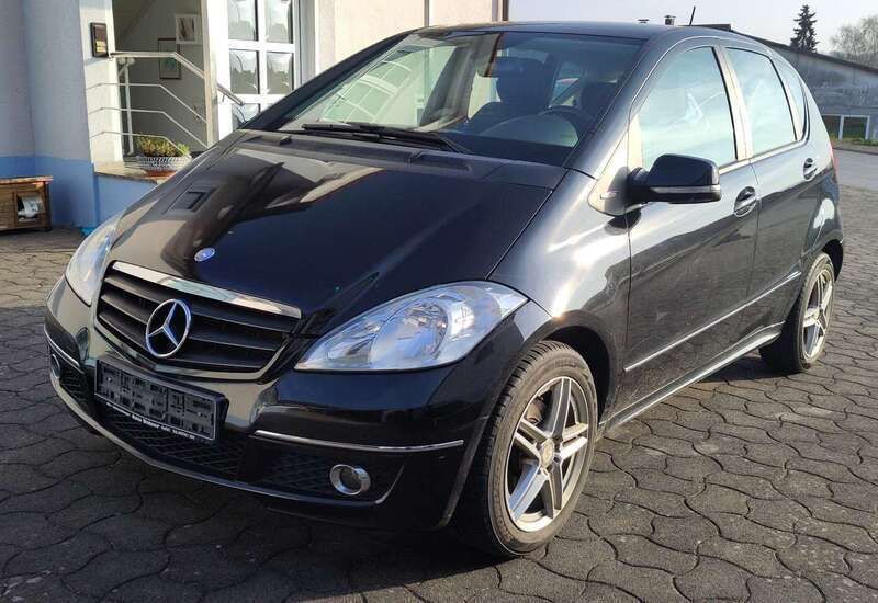 Schwarz Gebraucht 2009 Mercedes A180 Edition Kleinwagen | 4.199 € (Fairer Preis) - Bild 1/1