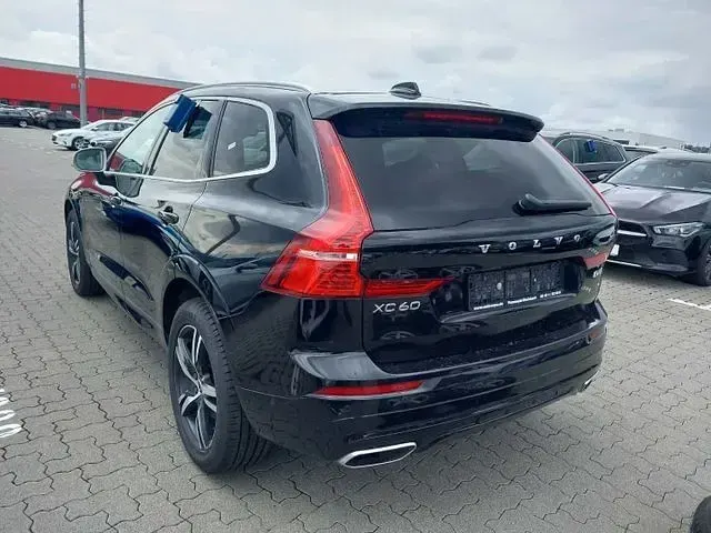 Gebraucht Volvo XC60 R-Design 190 PS (139 kW) 2019 Schwarz SUV