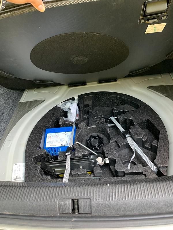 Gebraucht VW Jetta 102 PS (75 kW) 2006 Gold Limousine