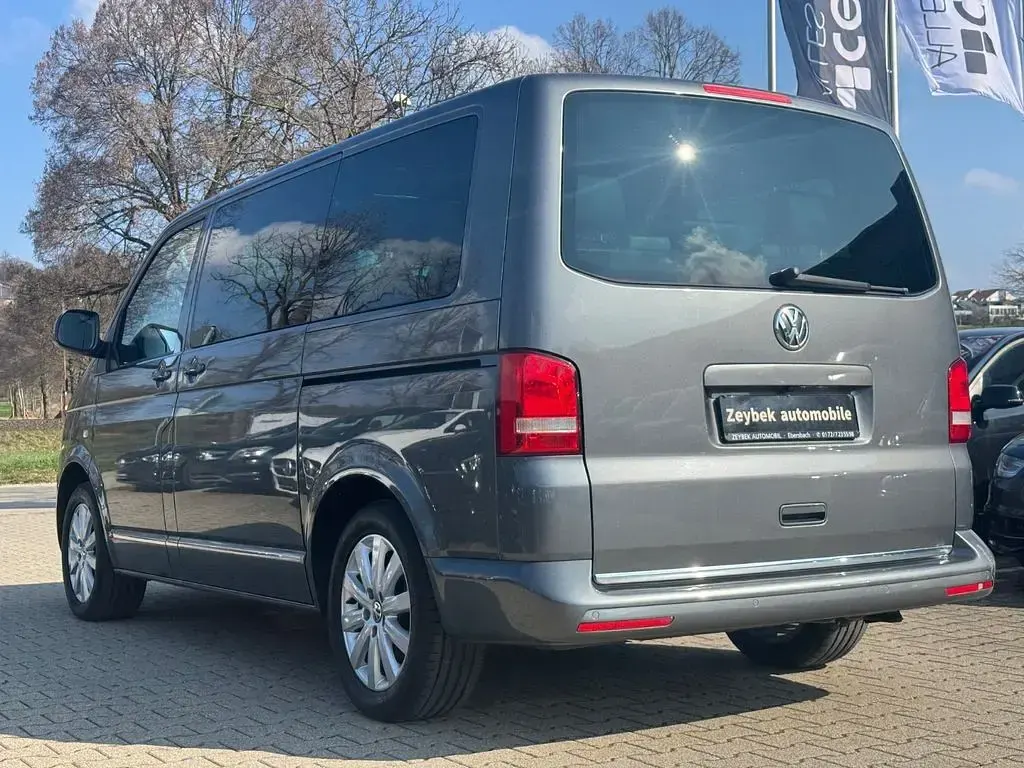 Używany VW T5 Highline 204 KM (150 kW) 2013 Szary Van