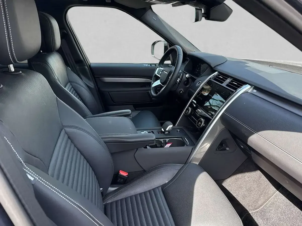 Gebraucht Land Rover Discovery SE Dynamic 353 PS (259 kW) 2025 Varesine blue SUV