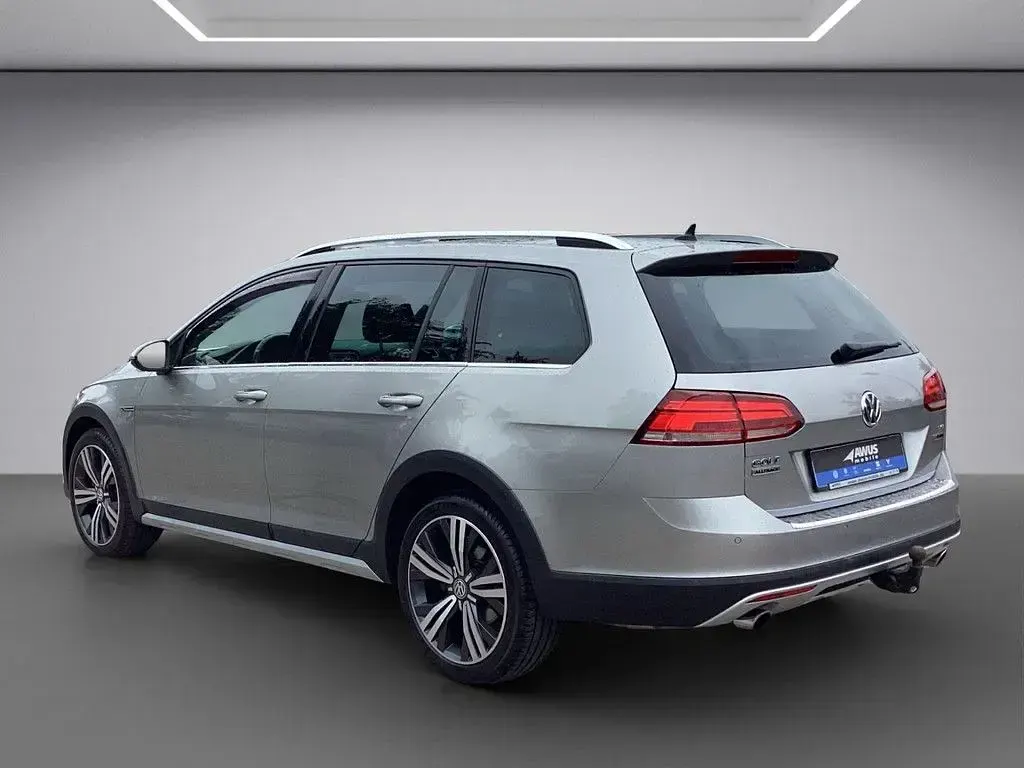 Gebraucht VW Golf Alltrack 179 PS (131 kW) 2017 Silber Kombi