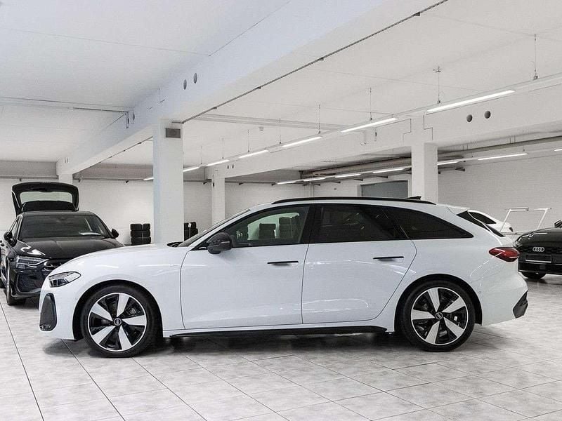 Gebraucht Audi A5 Sport 204 PS (150 kW) 2025 Gletscherweiß metallic Kombi