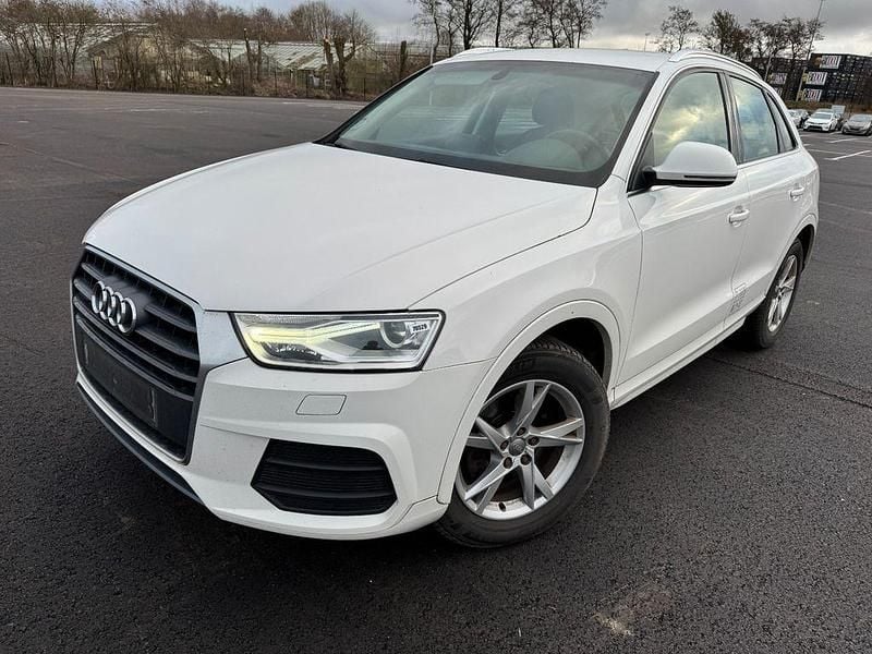 Weiß Gebraucht 2016 Audi Q3 Sport SUV | 11.300 € (Superpreis) - Bild 1/3