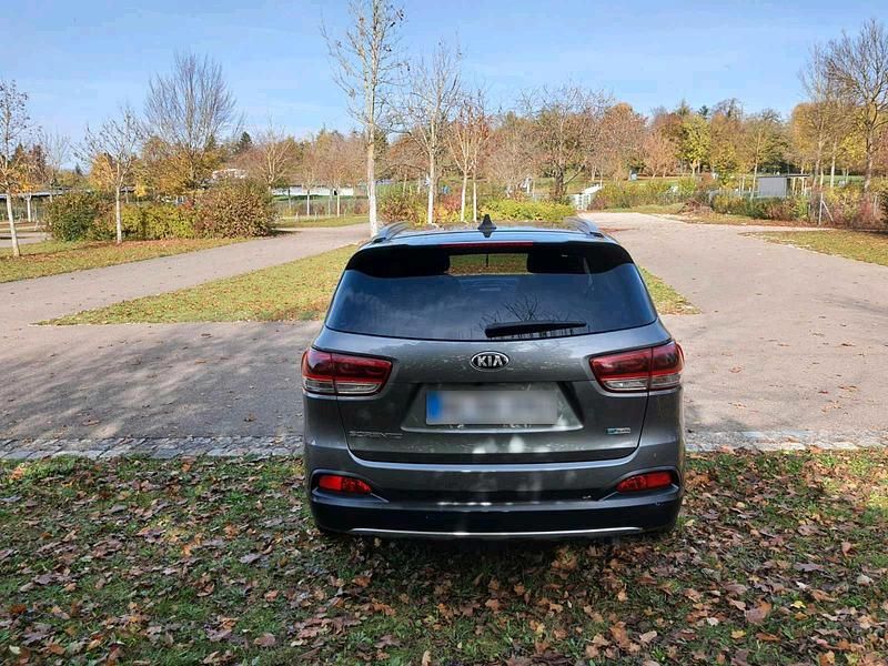 Second-hand Kia Sorento 200 CP (147 kW) 2017 Gri SUV