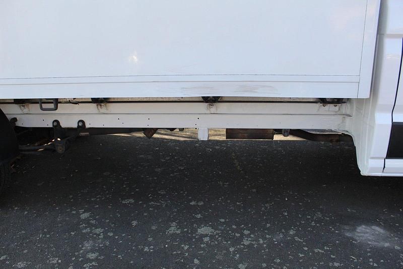 Second-hand VW Crafter 140 CP (102 kW) 2019 Alb Van