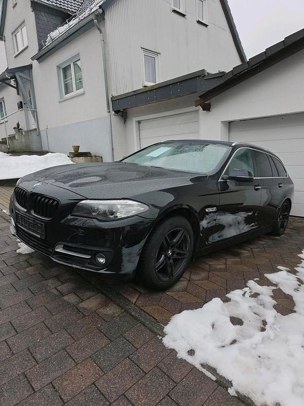 Gebraucht BMW 520 184 PS (135 kW) 2014 Schwarz Kombi