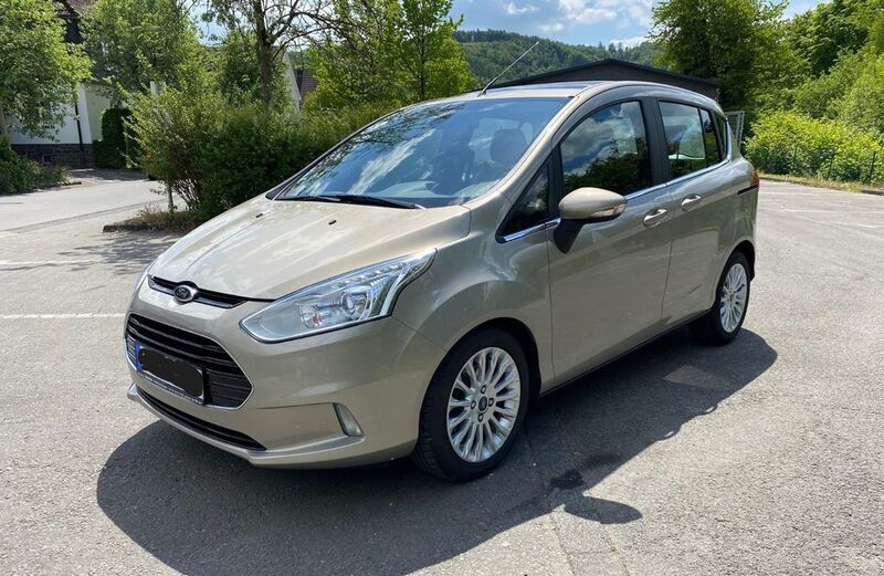 Beige Gebraucht 2013 Ford B-MAX Titanium Van / Kleinbus | 8.900 € (Fairer Preis) - Bild 1/4