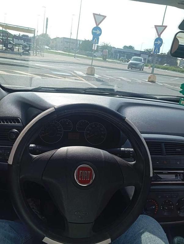 Gebraucht Fiat Grande Punto S 69 PS (50 kW) 2011 Kleinwagen