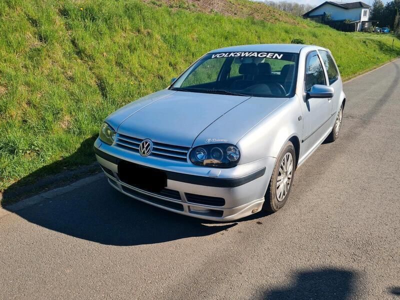 Silber Gebraucht 2001 VW Golf IV Edition Coupé | 500 € (Superpreis) - Bild 1/4