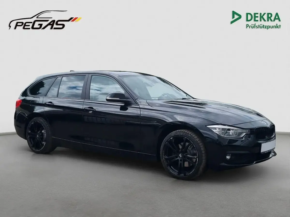 Używany BMW 320 Advantage 190 KM (139 kW) 2017 Czarny Kombi