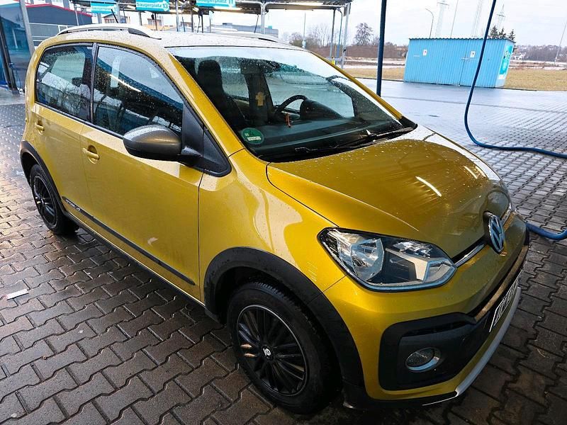 Gebraucht VW up! 90 PS (66 kW) 2019 Gold Kleinwagen