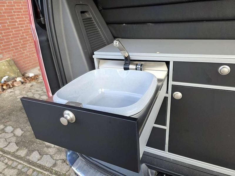 Gebraucht Ford Tourneo Titanium 131 PS (96 kW) 2022 Van / Kleinbus