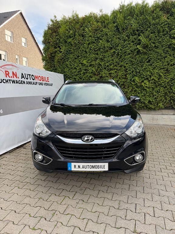 Schwarz Gebraucht 2013 Hyundai ix35 Premium SUV | 8.700 € (Fairer Preis) - Bild 1/4