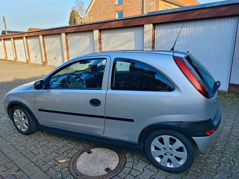 Gebraucht Opel Corsa Njoy 58 PS (42 kW) 2003 Silber Limousine