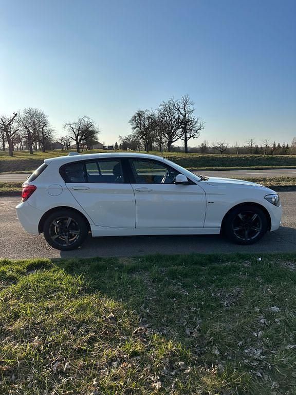 Gebraucht BMW 116 Efficient Dynamics 116 PS (85 kW) 2011 Weiß Kleinwagen