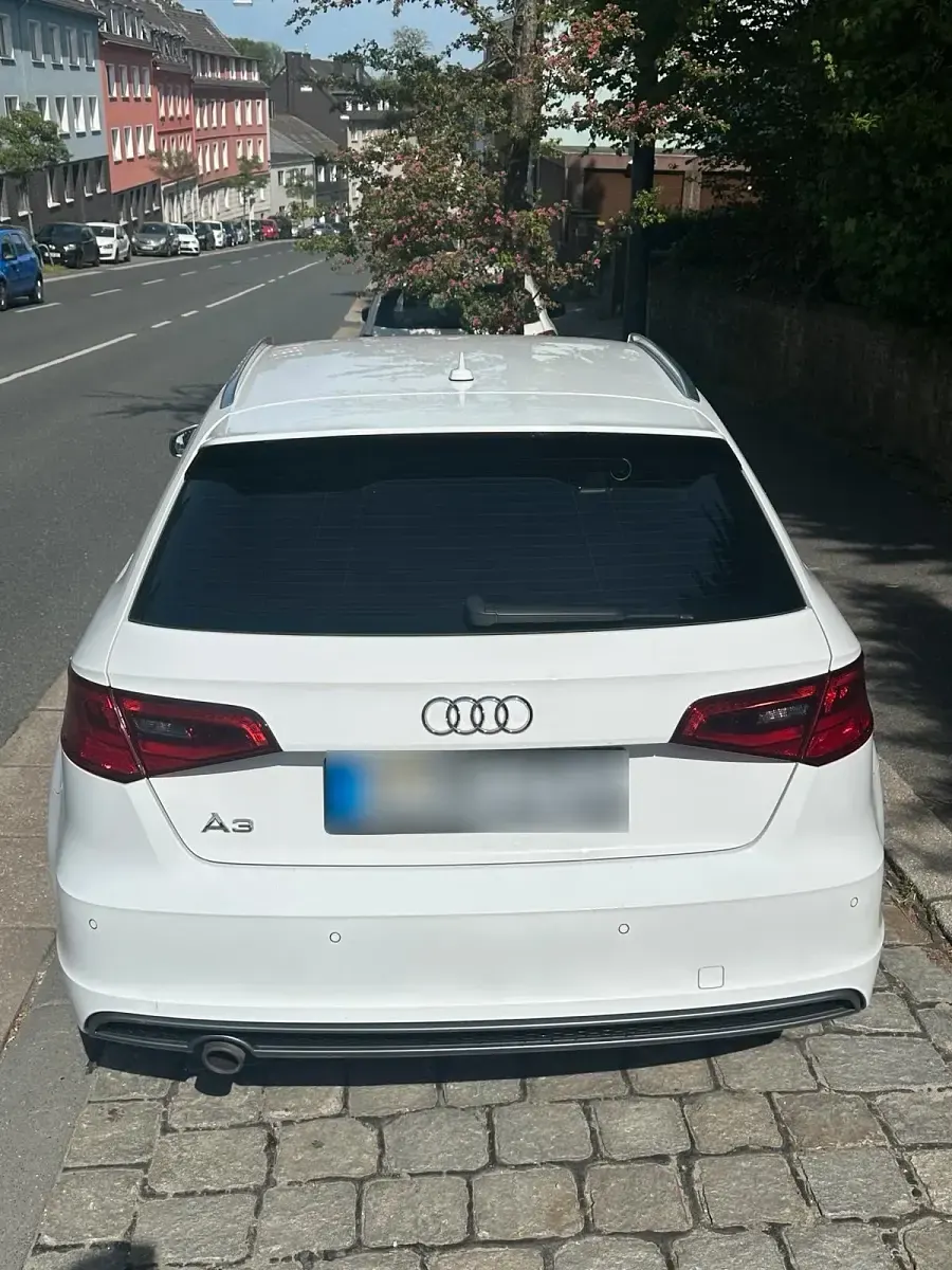 Gebraucht Audi A3 S-Line 110 PS (80 kW) 2015 Weiß Limousine
