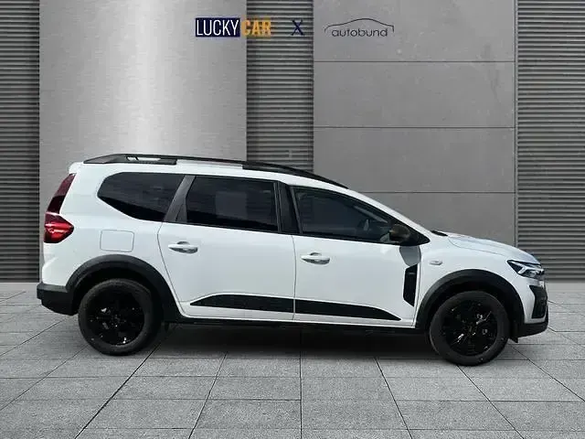 Nowe Dacia Jogger Extreme 141 KM (103 kW) 2025 Biały Minivan