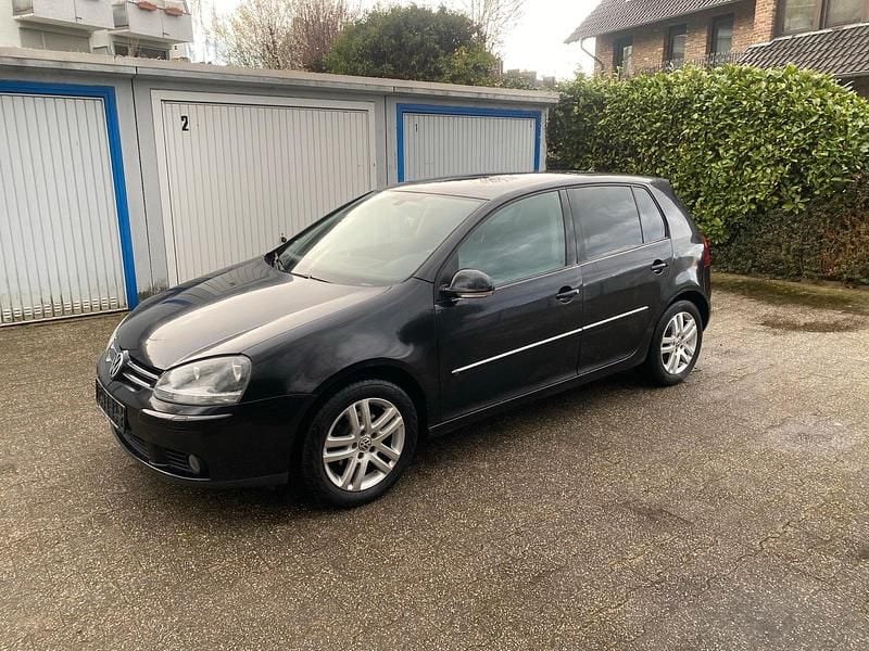 Gebraucht VW Golf VI 105 PS (77 kW) 2008 Schwarz Kleinwagen