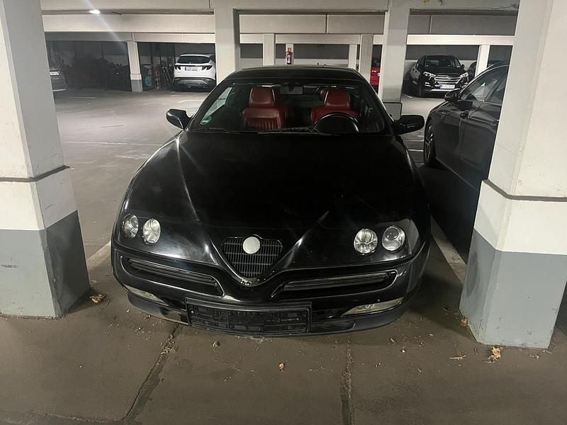 Schwarz Gebraucht 1998 Alfa Romeo GTV Kleinwagen | 2.200 € - Bild 1/4