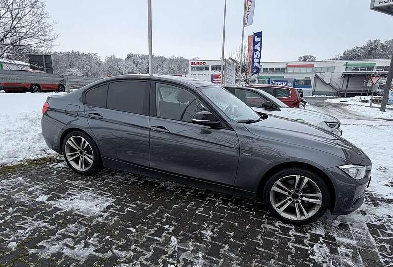 Gebraucht BMW 320 Executive 184 PS (135 kW) 2016 Limousine