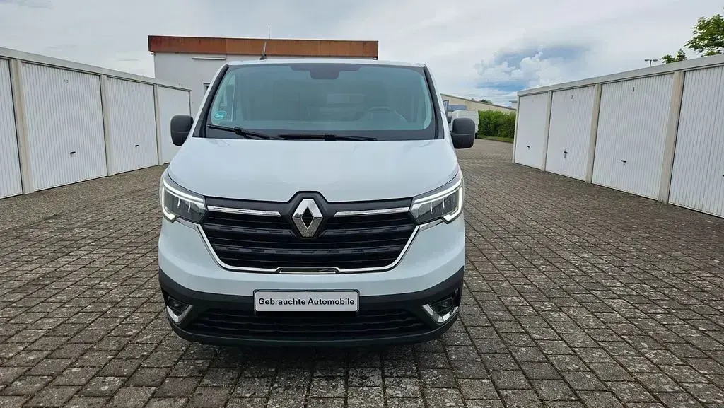 Gebraucht Renault Trafic 131 PS (96 kW) 2023 Weiß Van / Kleinbus
