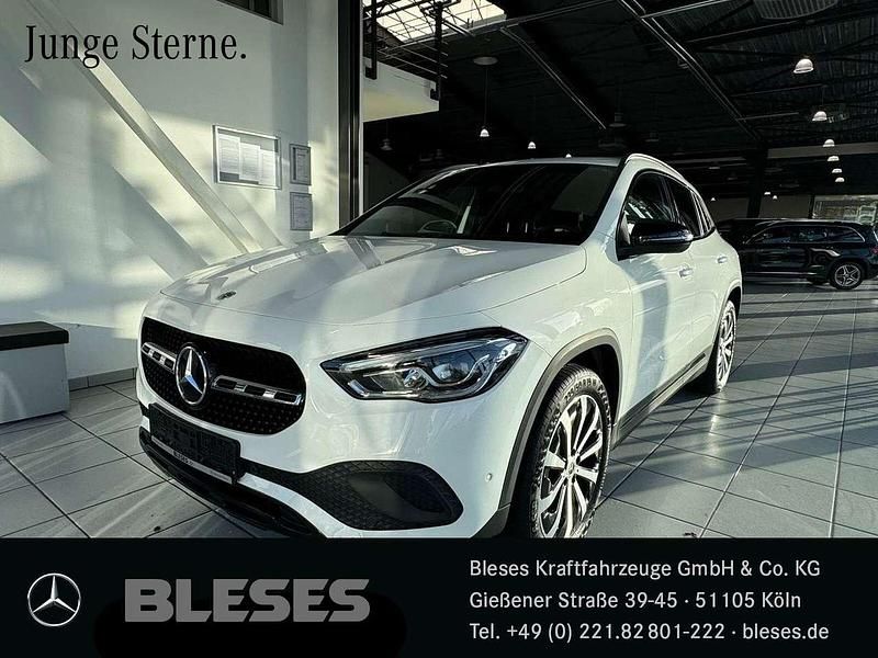 Unilack polarweiß Gebraucht 2021 Mercedes GLA180 Progressive SUV | 32.800 € (Etwas zu teuer) - Bild 1/4