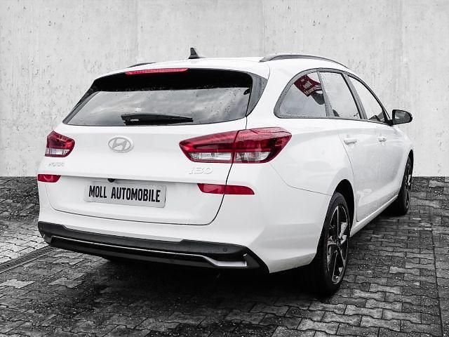 Gebraucht Hyundai i30 Advantage 101 PS (74 kW) 2024 Serenity white Kombi