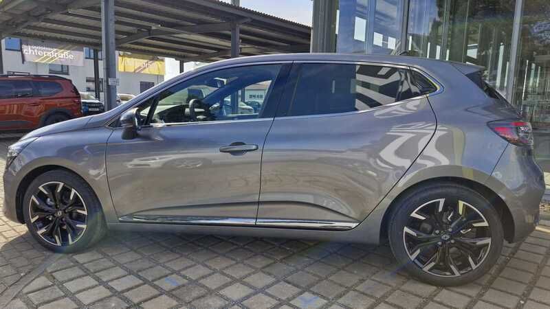 Gebraucht Renault Clio V Techno 143 PS (105 kW) 2022 Andere farbe Kleinwagen