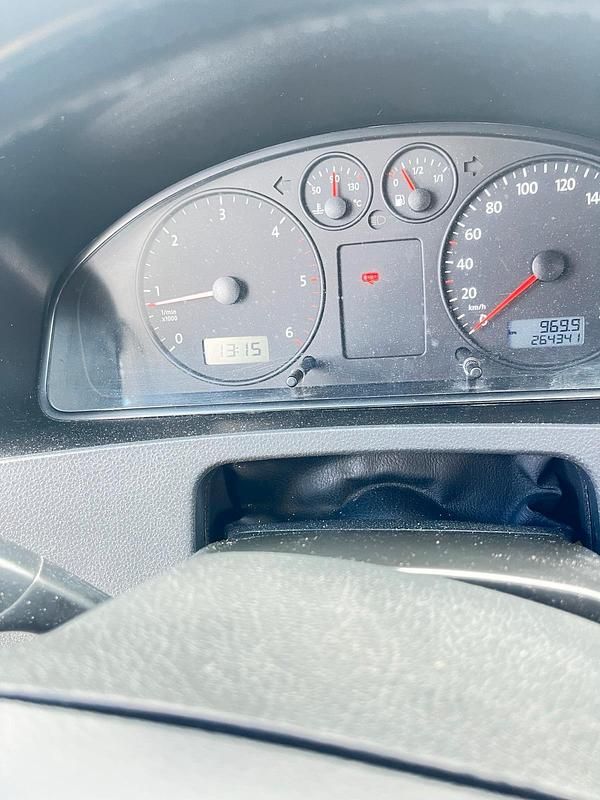 Gebraucht VW T5 131 PS (96 kW) 2006 Silber Van
