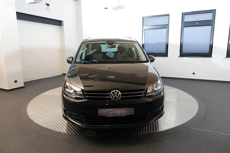 Gebraucht VW Sharan Life 177 PS (130 kW) 2013 Grau Van / Kleinbus