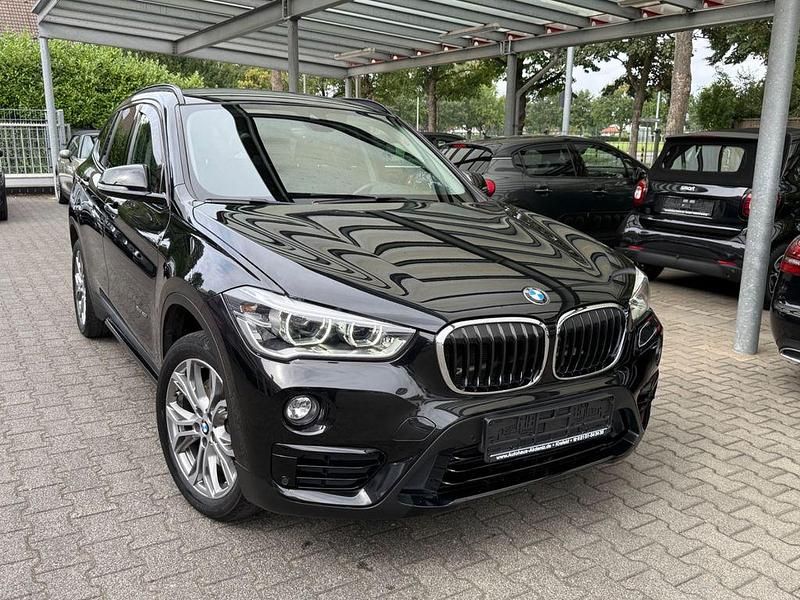 Schwarz Gebraucht 2018 BMW X1 Sport Line SUV | 20.999 € (Guter Preis) - Bild 1/4