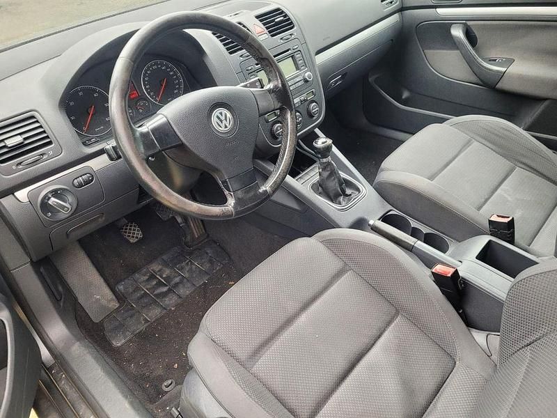 Gebraucht VW Golf IV Comfortline 140 PS (102 kW) 2005 Grau Limousine